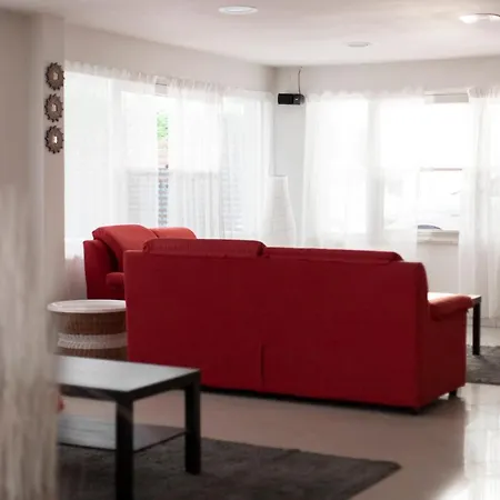 Primiana Hotell 2*
