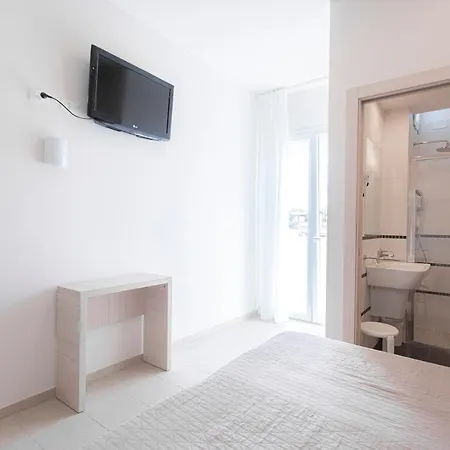 Primiana Hotel 2*