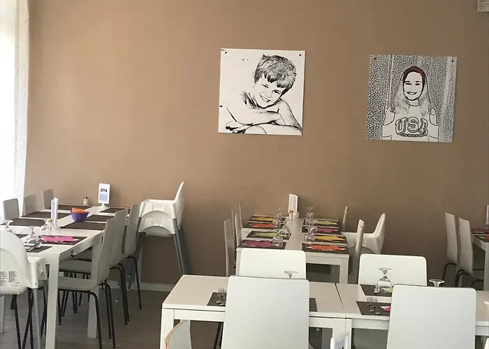 Primiana מלון 2*